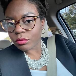 Meet your Posher, Ashia